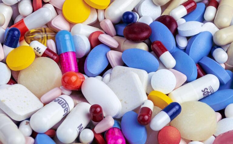 A mix of differnet medications.